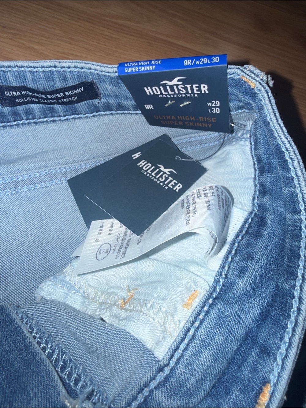 Hollister Light Blue Straight Leg Jeans - Picture 3 of 8